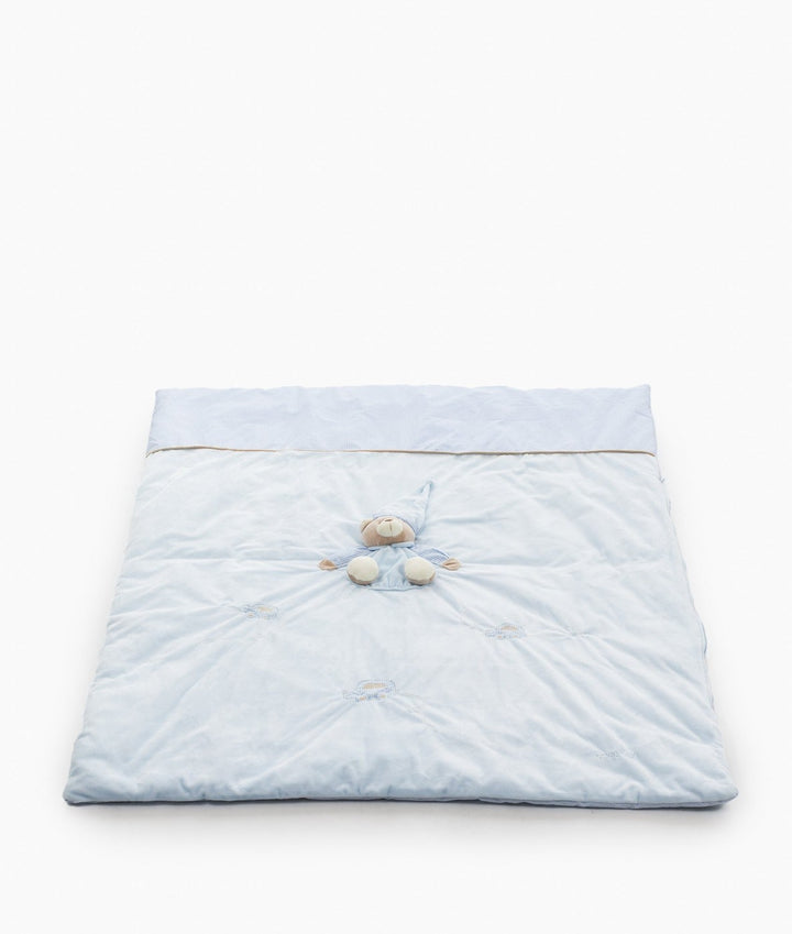 Blue quilt and cover set for toddlers
