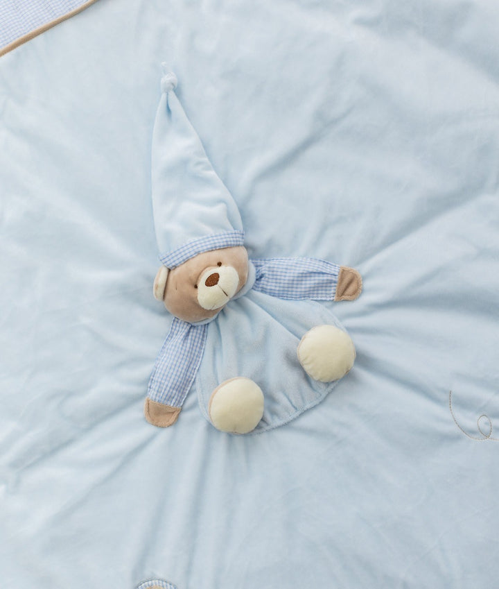 Blue quilt and cover set for toddlers